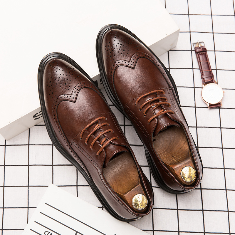 Home Office Makeover - Sapatos de Couro Brogue de Alta