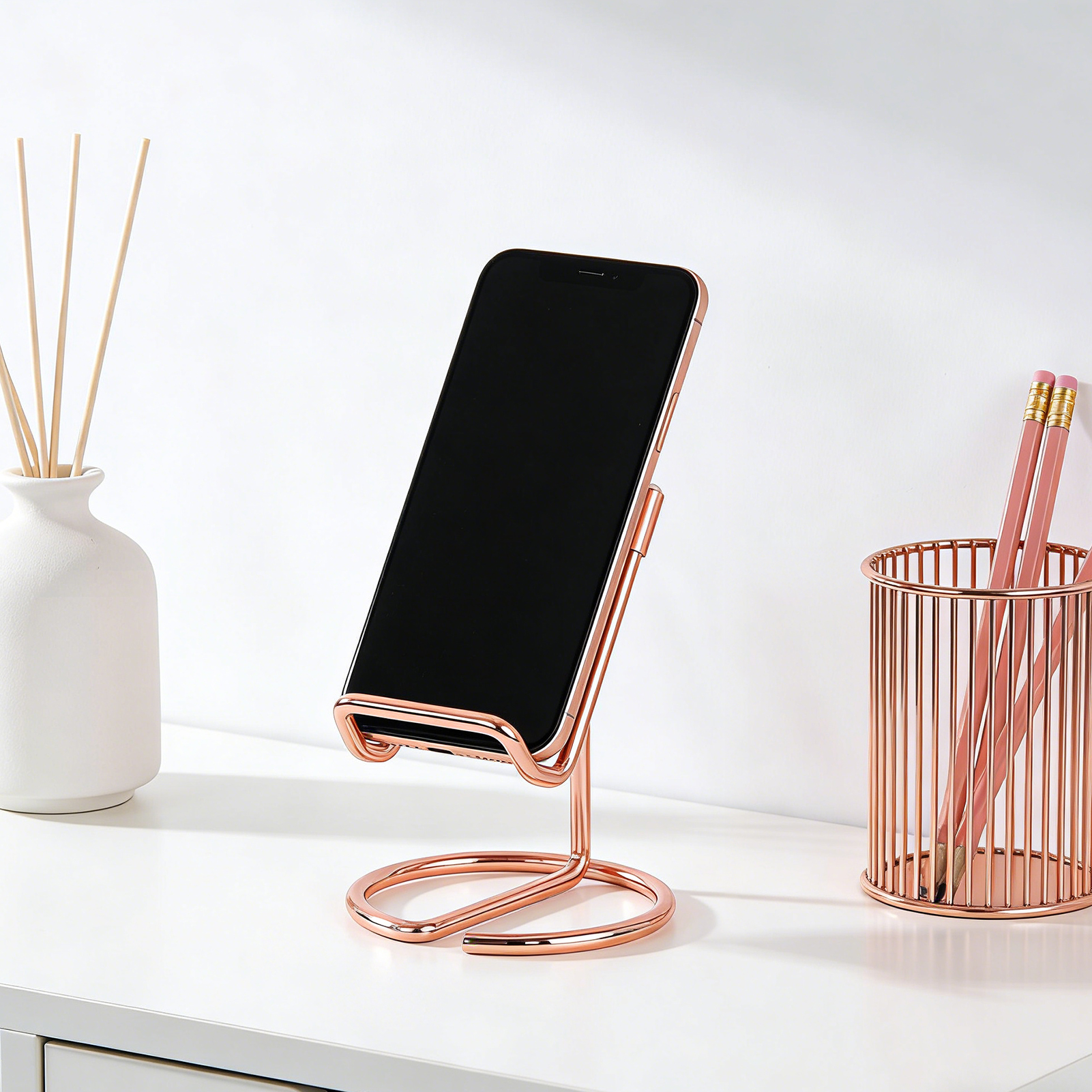 Suporte de metal para telefone - Home Office With Two Desks avaliação e preço