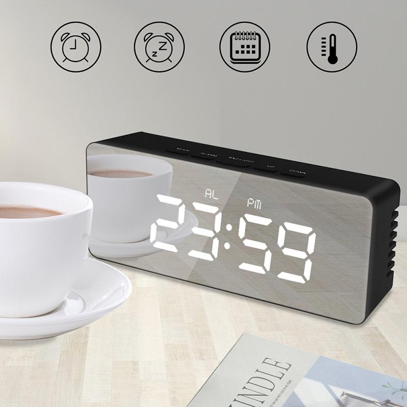 Despertador Digital LED Eletrô - Led Desk Clock avaliação e preço