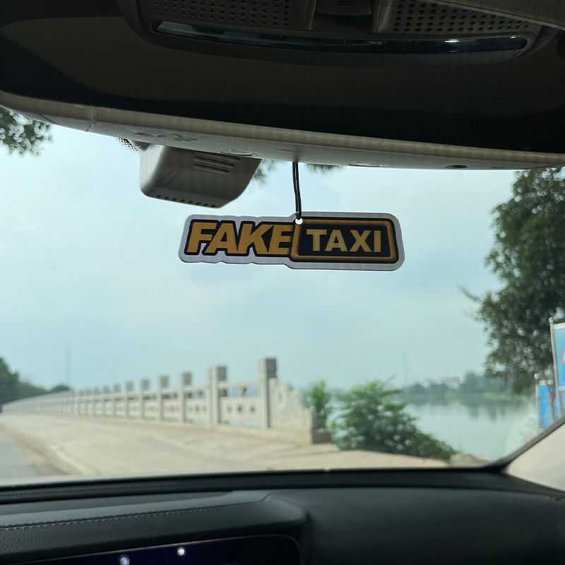 Fake Taxi, Muito Engraçado e D - Home Office Tax avaliação e preço
