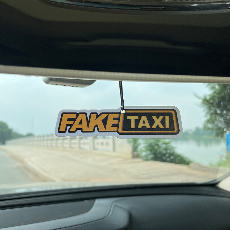 Fake Taxi, Muito Engraçado e D - Home Office Tax avaliação e preço