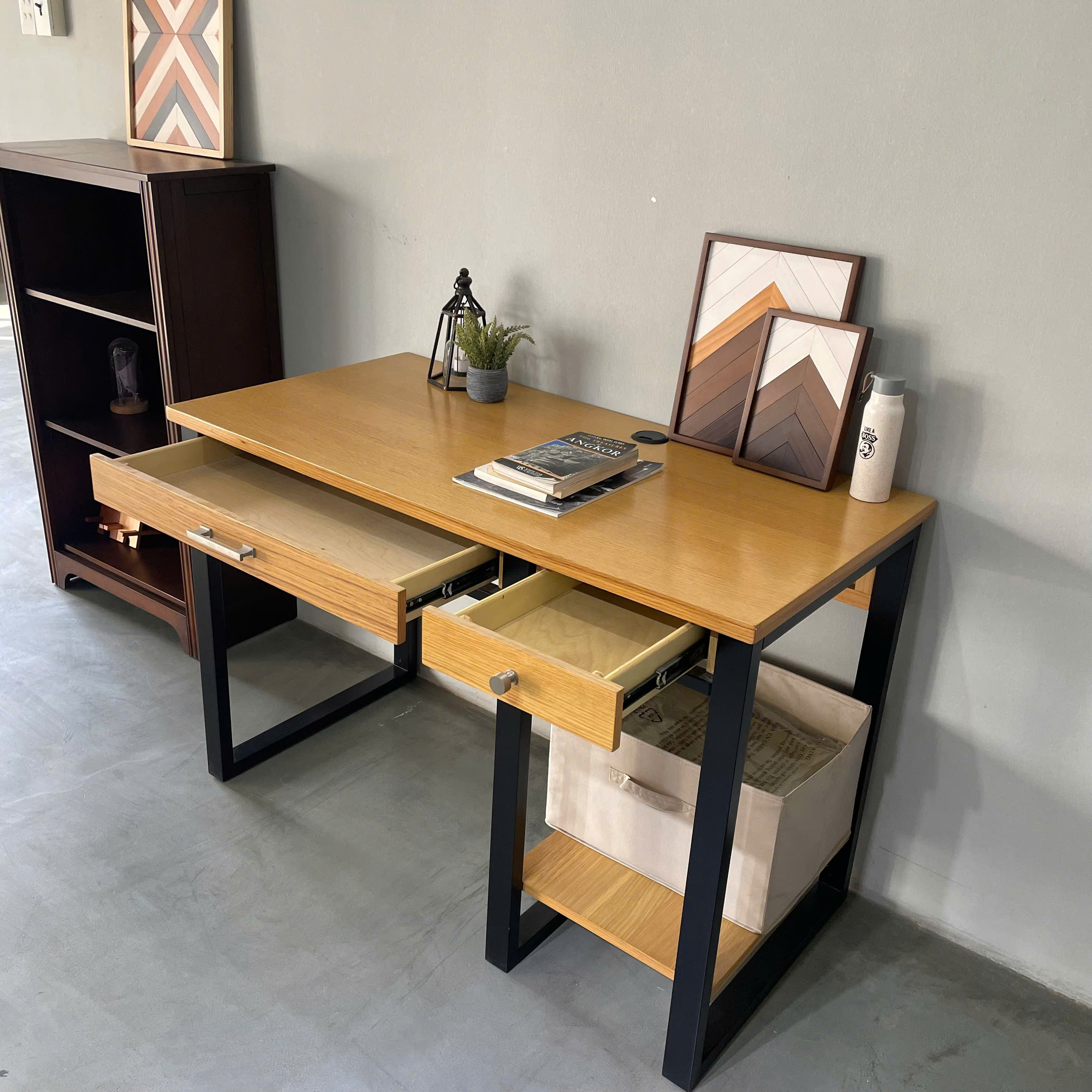 Mesa de computador de madeira  - Home Office With Two Desks avaliação e preço