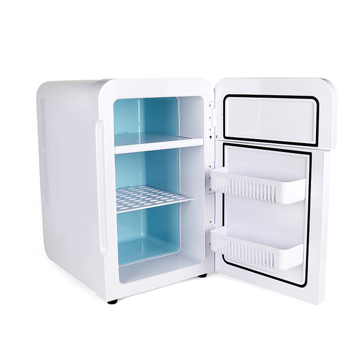 Mini Geladeira Portátil Compac - Office Table Home avaliação e preço
